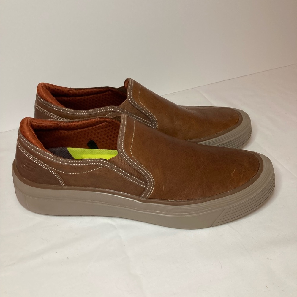 Skechers size 10.5
